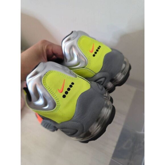 Nike Air Tuned Max Volt Total Orange 2022 Size 11 main image 4